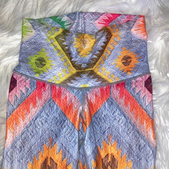 NIYAMA SOL Colorful Aztec Endless Leggings XS - Picture 3 of 8